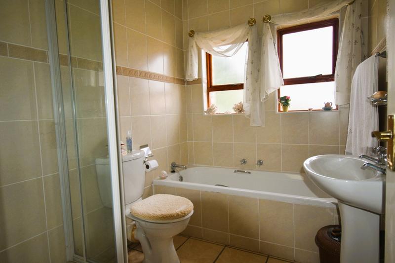 3 Bedroom Property for Sale in Noordheuwel Gauteng