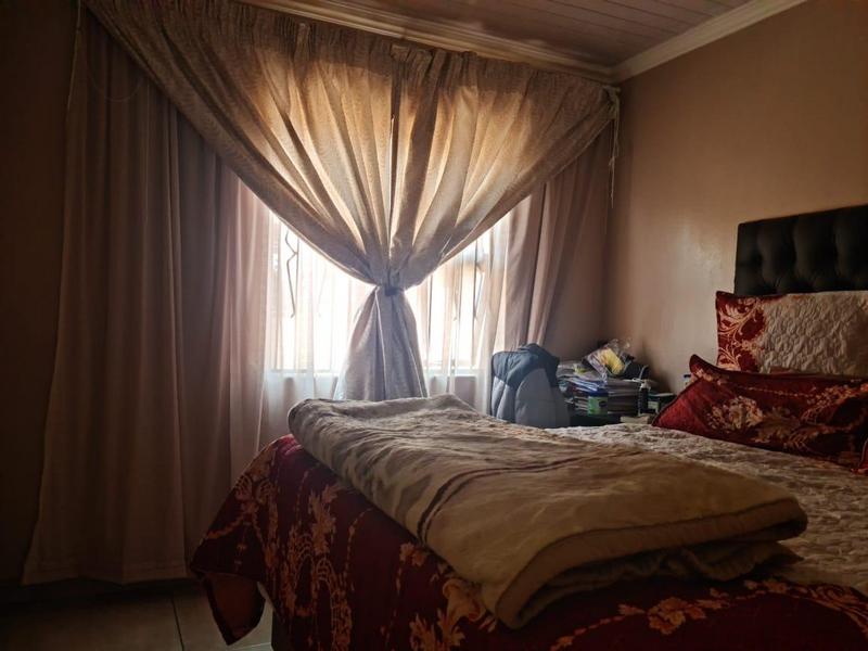 3 Bedroom Property for Sale in Meredale Gauteng