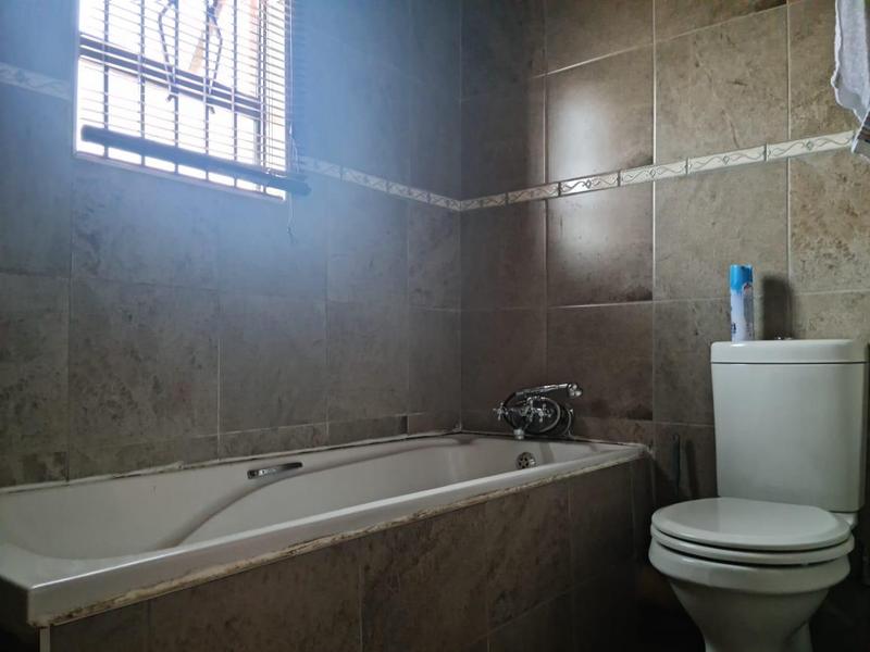 3 Bedroom Property for Sale in Meredale Gauteng