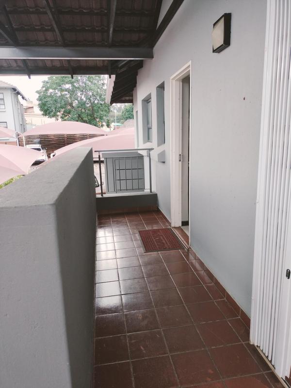 2 Bedroom Property for Sale in Oakdene Gauteng