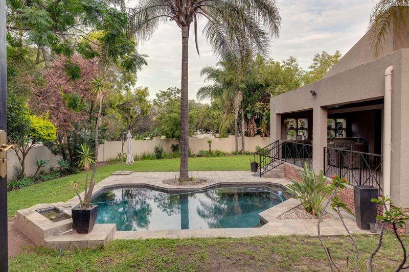 4 Bedroom Property for Sale in Fourways Gardens Gauteng