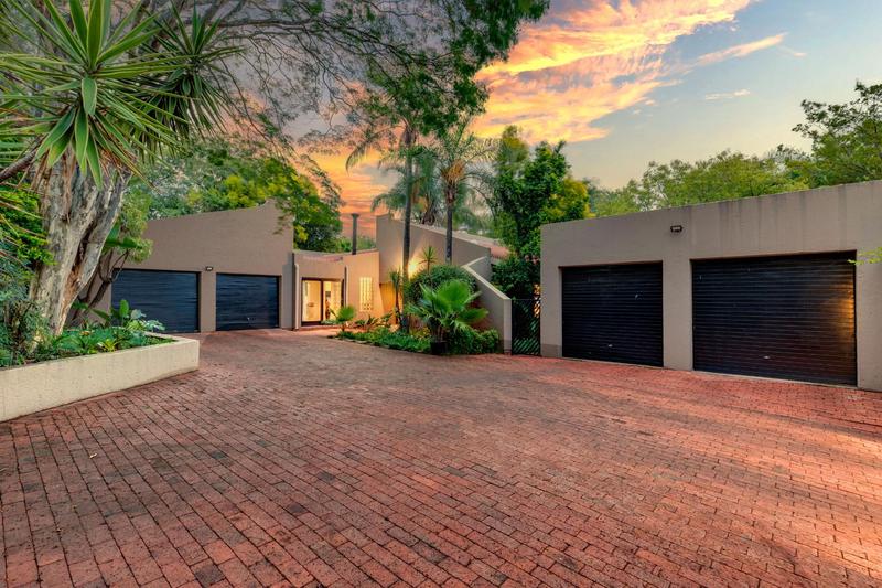 4 Bedroom Property for Sale in Fourways Gardens Gauteng