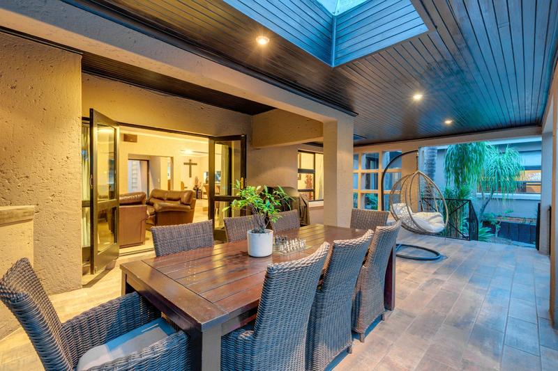 4 Bedroom Property for Sale in Fourways Gardens Gauteng