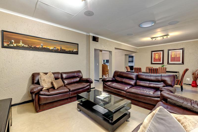 4 Bedroom Property for Sale in Fourways Gardens Gauteng