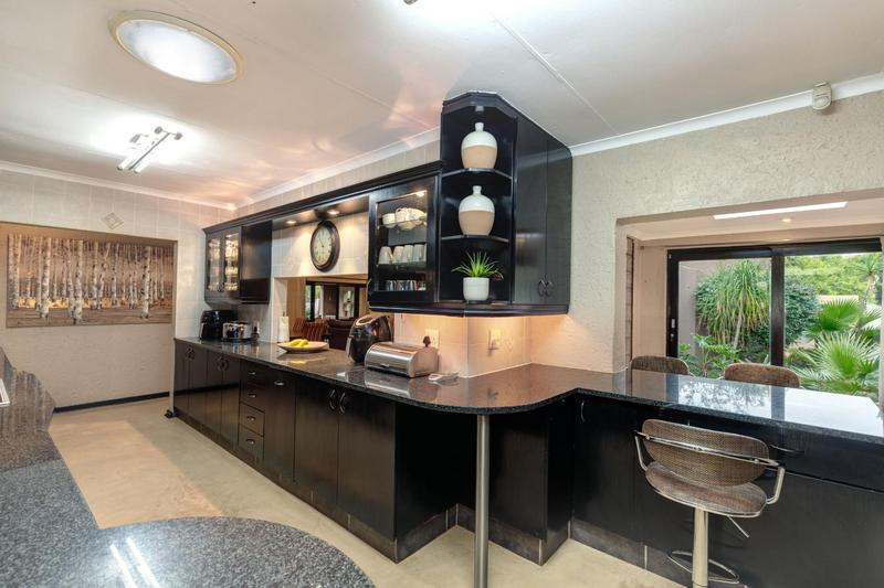 4 Bedroom Property for Sale in Fourways Gardens Gauteng