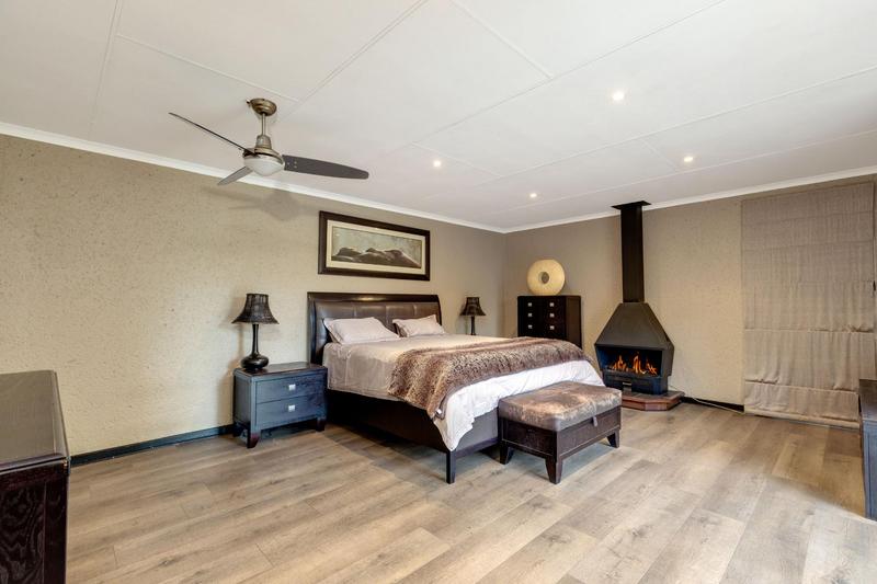 4 Bedroom Property for Sale in Fourways Gardens Gauteng