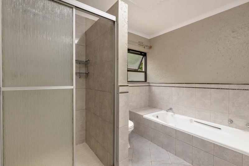 4 Bedroom Property for Sale in Fourways Gardens Gauteng