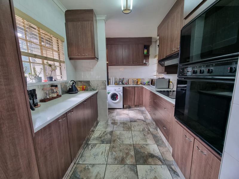 4 Bedroom Property for Sale in Brackenhurst Gauteng
