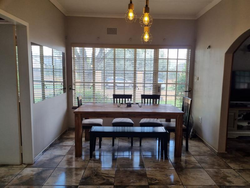 4 Bedroom Property for Sale in Brackenhurst Gauteng