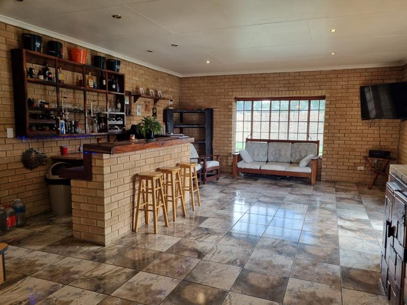4 Bedroom Property for Sale in Brackenhurst Gauteng