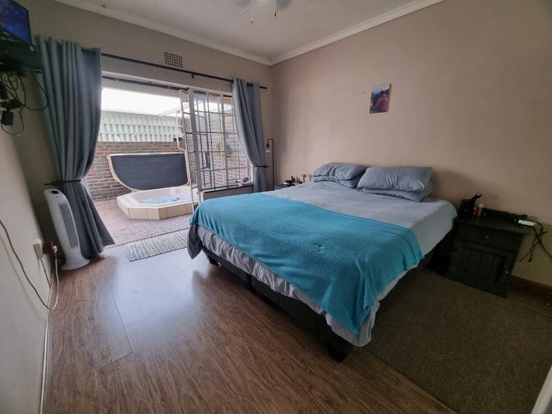 4 Bedroom Property for Sale in Brackenhurst Gauteng