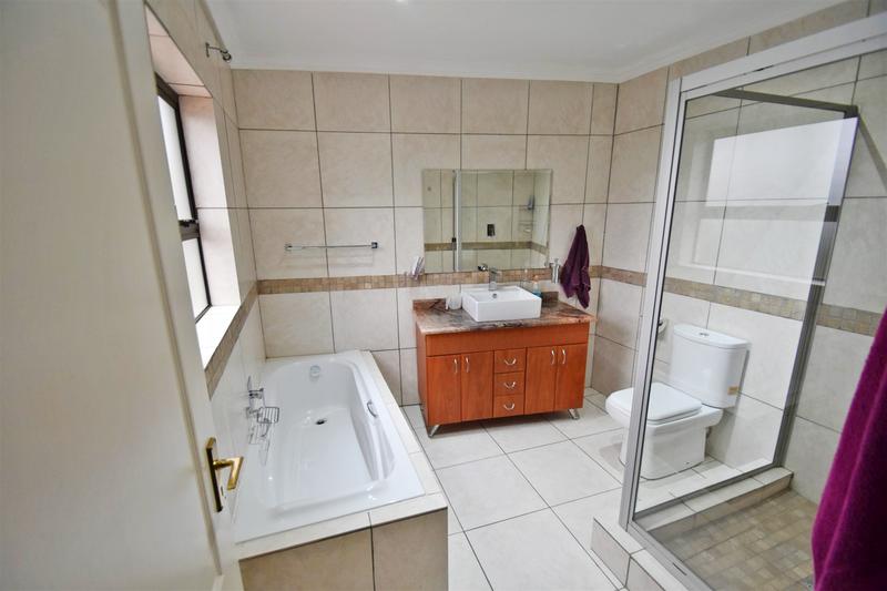 4 Bedroom Property for Sale in Linksfield Gauteng