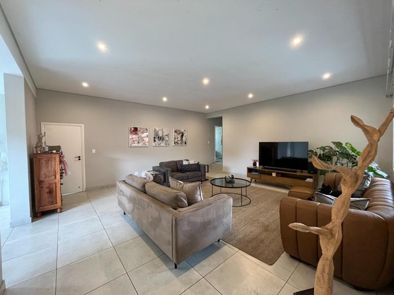 To Let 4 Bedroom Property for Rent in Lynnwood Gauteng