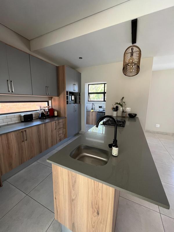 To Let 4 Bedroom Property for Rent in Lynnwood Gauteng