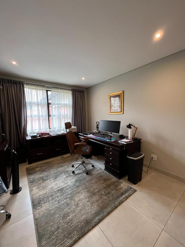 To Let 4 Bedroom Property for Rent in Lynnwood Gauteng