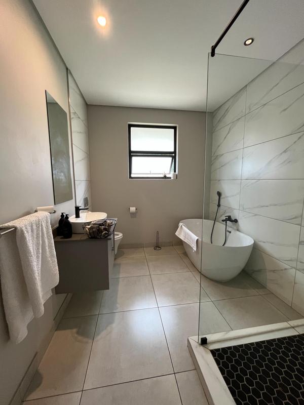 To Let 4 Bedroom Property for Rent in Lynnwood Gauteng