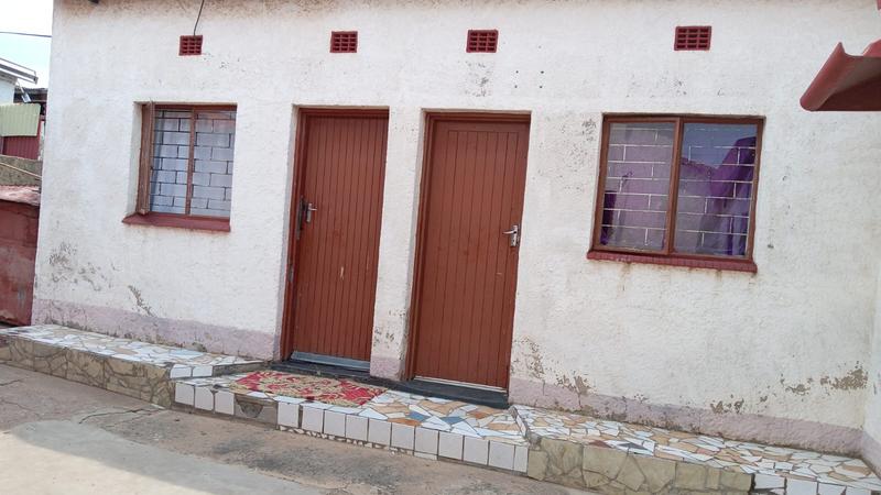 2 Bedroom Property for Sale in Jabavu Gauteng