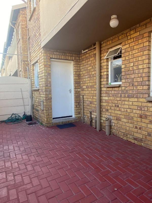 To Let 2 Bedroom Property for Rent in Birch Acres Gauteng