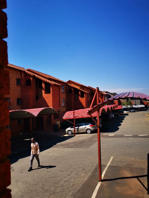 To Let 2 Bedroom Property for Rent in Castleview Gauteng