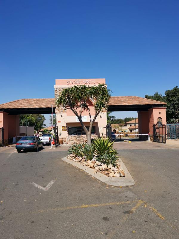 To Let 2 Bedroom Property for Rent in Castleview Gauteng