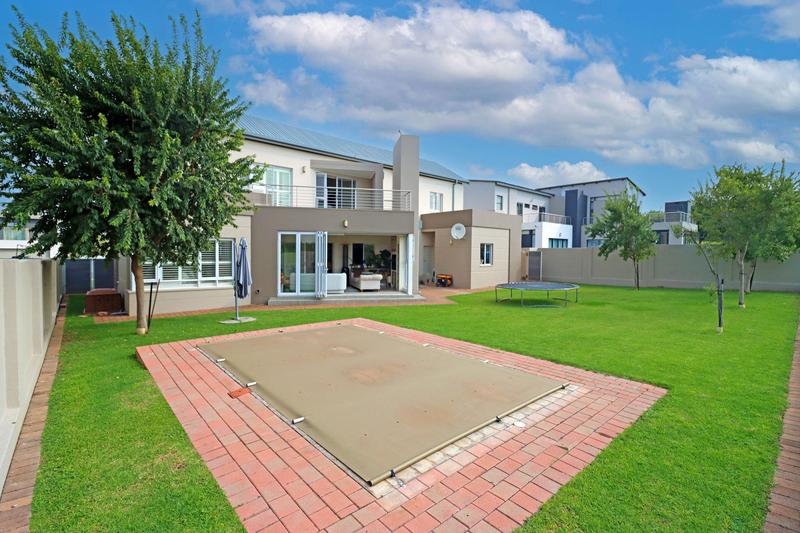 4 Bedroom Property for Sale in Midstream Ridge Gauteng