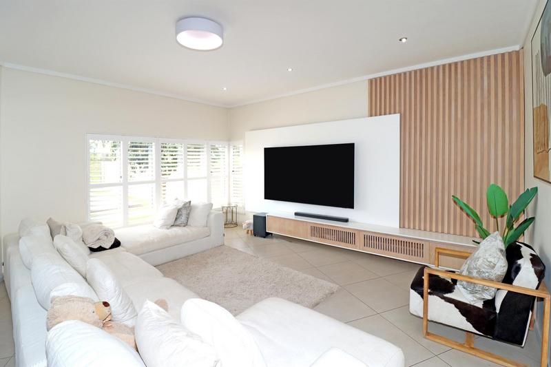 4 Bedroom Property for Sale in Midstream Ridge Gauteng
