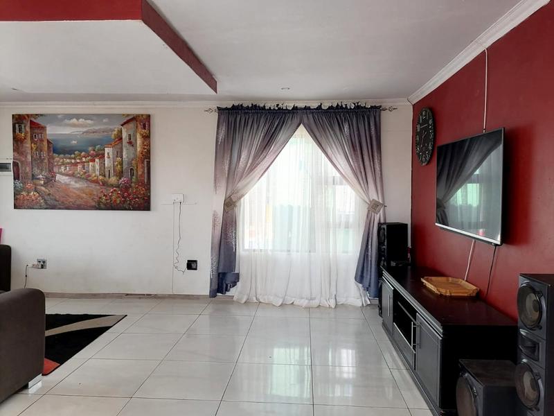 2 Bedroom Property for Sale in Bram Fischerville Gauteng