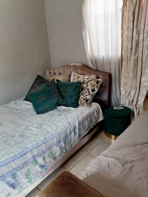 2 Bedroom Property for Sale in Bram Fischerville Gauteng