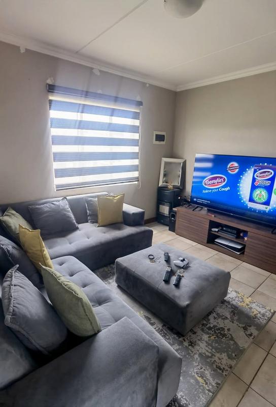 2 Bedroom Property for Sale in Fleurhof Gauteng