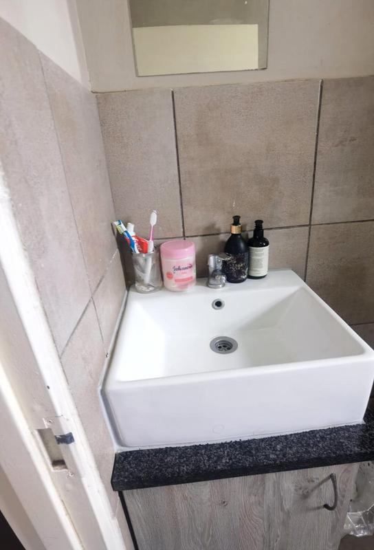 2 Bedroom Property for Sale in Fleurhof Gauteng
