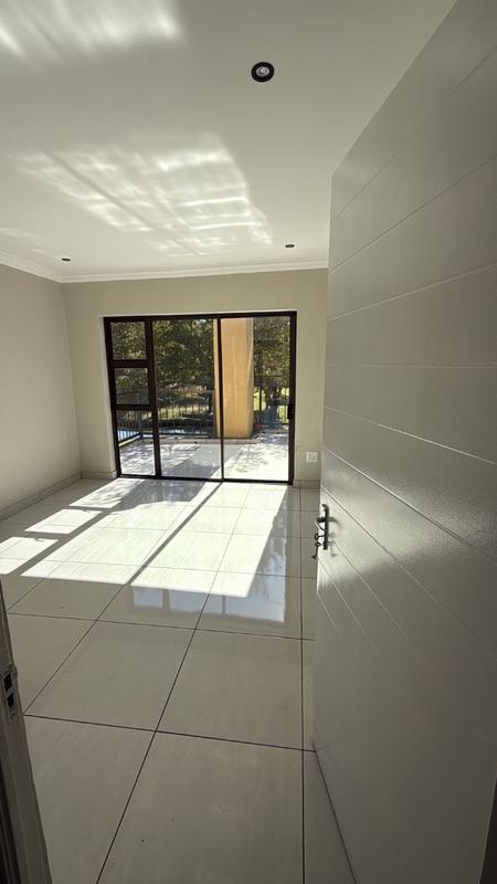 5 Bedroom Property for Sale in Van Riebeeck Park Gauteng