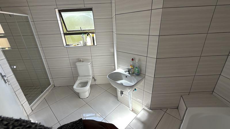 5 Bedroom Property for Sale in Van Riebeeck Park Gauteng