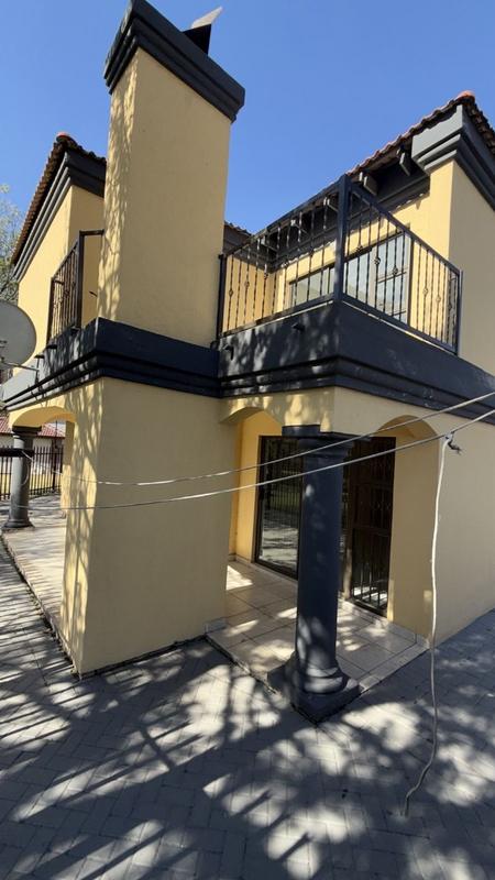 5 Bedroom Property for Sale in Van Riebeeck Park Gauteng