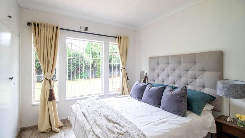 3 Bedroom Property for Sale in Buurendal Gauteng