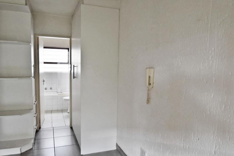 1 Bedroom Property for Sale in Paulshof Gauteng