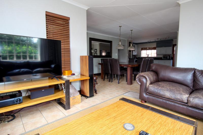 4 Bedroom Property for Sale in Wierda Park Gauteng