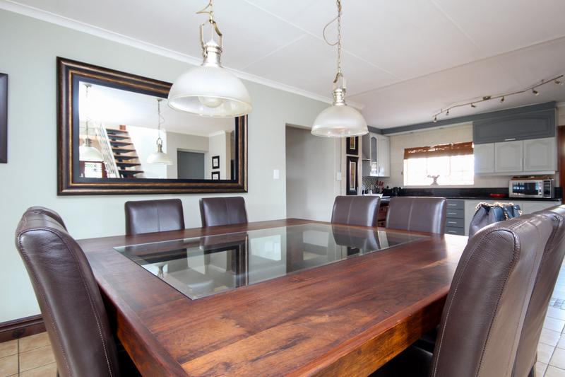 4 Bedroom Property for Sale in Wierda Park Gauteng