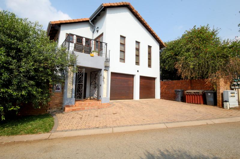 4 Bedroom Property for Sale in Wierda Park Gauteng