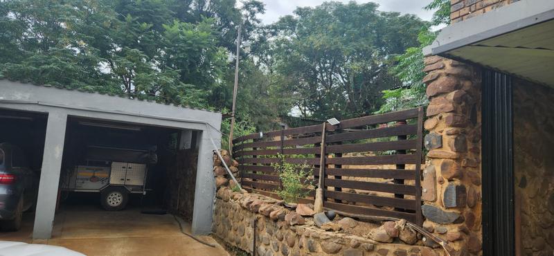 4 Bedroom Property for Sale in Downbern S H Gauteng