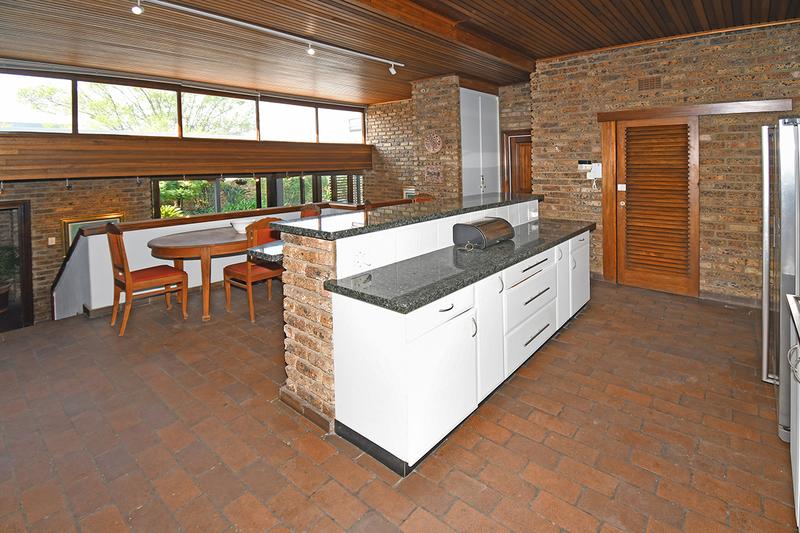 7 Bedroom Property for Sale in Parkmore Gauteng