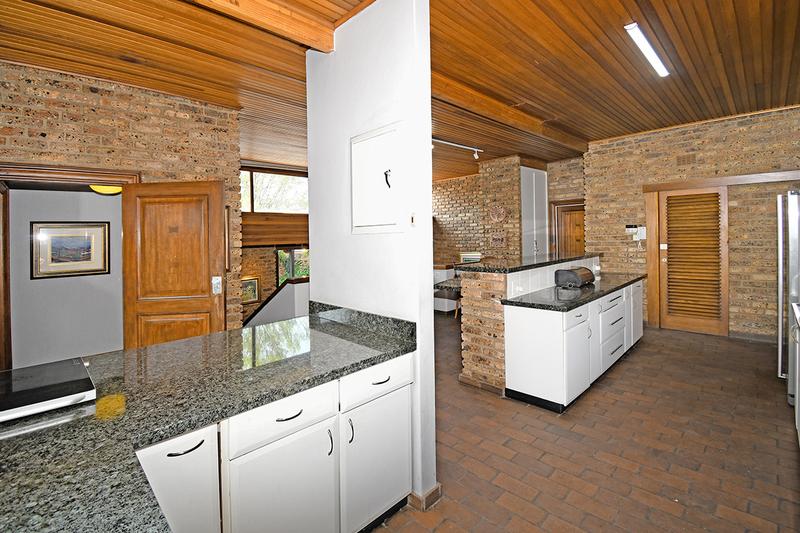 7 Bedroom Property for Sale in Parkmore Gauteng
