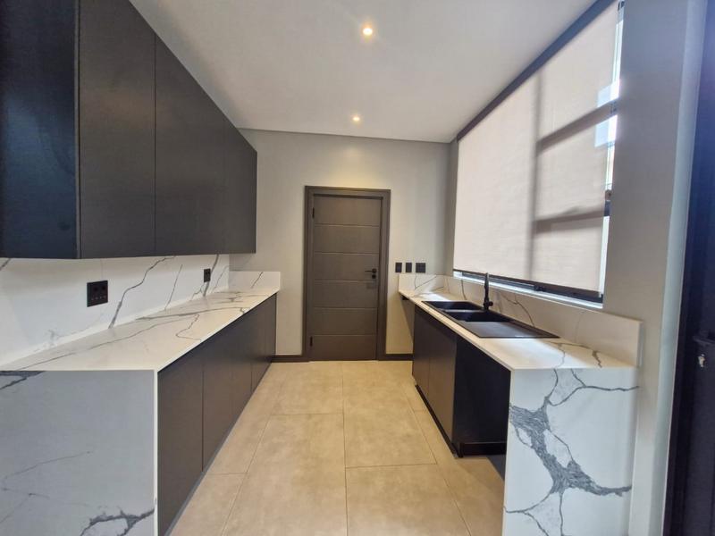 To Let 3 Bedroom Property for Rent in Lakefield Gauteng