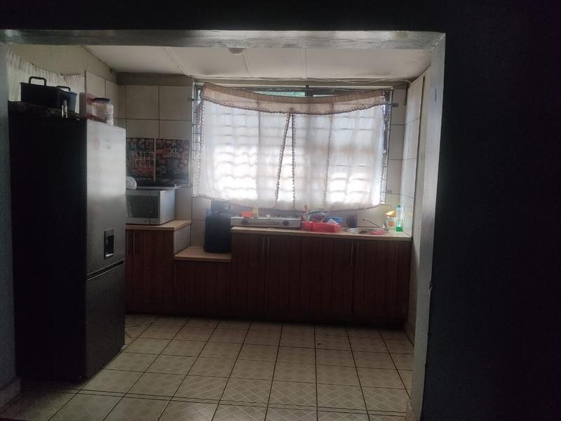 To Let 1 Bedroom Property for Rent in Primrose East Gauteng