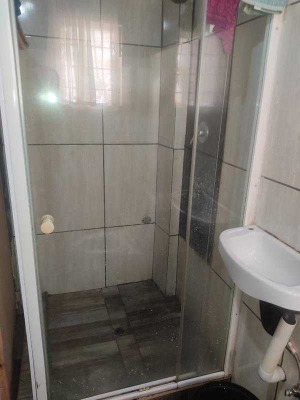 To Let 1 Bedroom Property for Rent in Primrose East Gauteng
