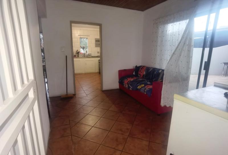 5 Bedroom Property for Sale in Strubenvale Gauteng