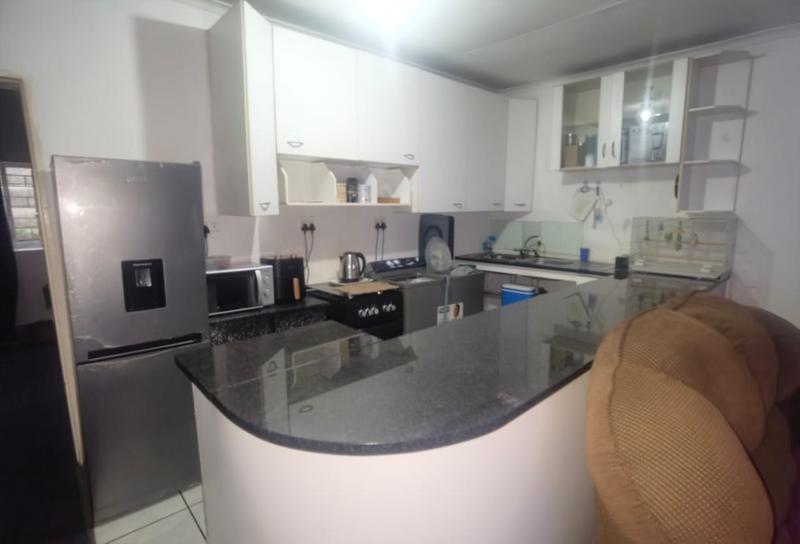 5 Bedroom Property for Sale in Strubenvale Gauteng