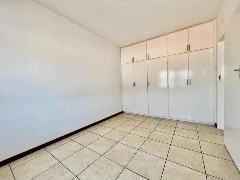 To Let 2 Bedroom Property for Rent in Wendywood Gauteng
