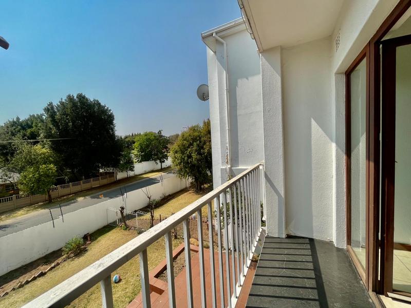 To Let 2 Bedroom Property for Rent in Wendywood Gauteng