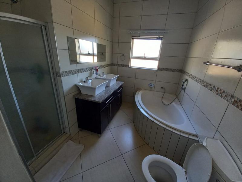 To Let 3 Bedroom Property for Rent in Vanderbijlpark SE 10 Gauteng