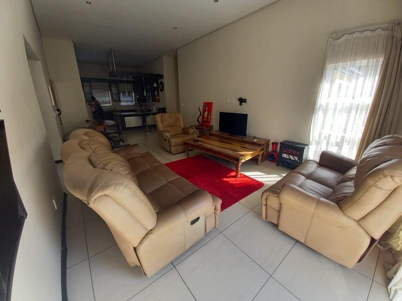 To Let 3 Bedroom Property for Rent in Vanderbijlpark SE 10 Gauteng